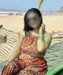 Call Girl Varanasi Aru
