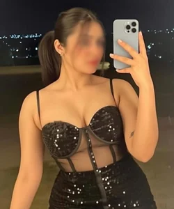 Call Girl Varanasi Sakshi